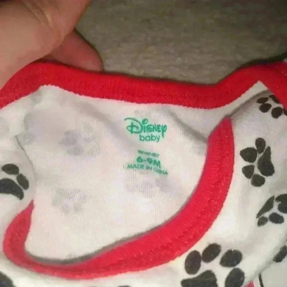Baby Girl Disney Baby 6-9 Month Old 101 Dalmatians All Tuckered Out Bodysuit - Picture 2 of 4